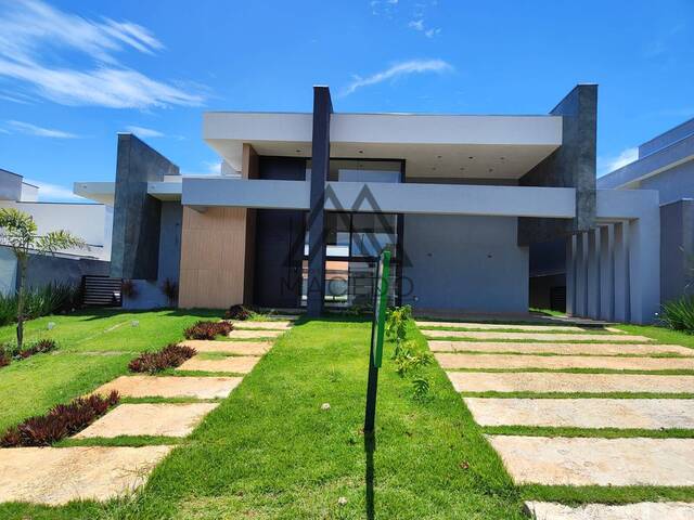 #438 - Casa em condomínio para Venda em Porangaba - SP