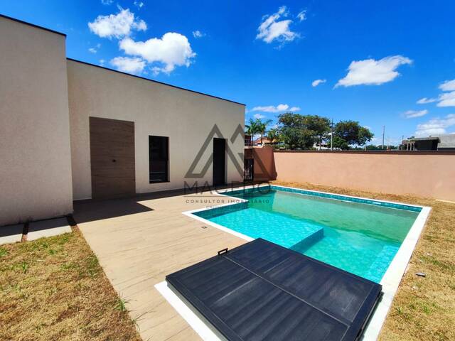 #582 - Casa em condomínio para Venda em Porangaba - SP - 1