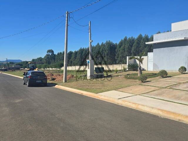 Terreno em condomínio para Venda em Pardinho - 4