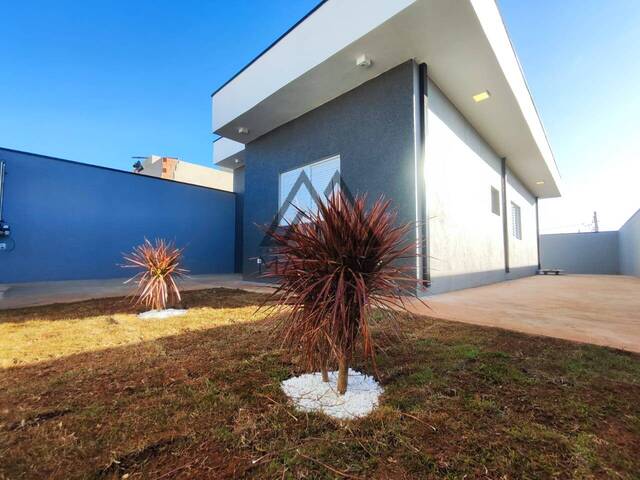 #573 - Casa para Venda em Cesário Lange - SP