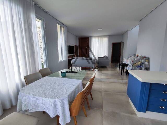 Casa em condomínio para Venda em Pardinho - 2