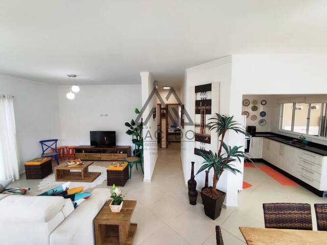 #642 - Casa em condomínio para Venda em Porangaba - SP