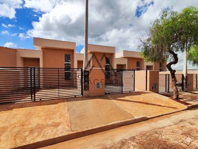 #672 - Casa para Venda em Tatuí - SP