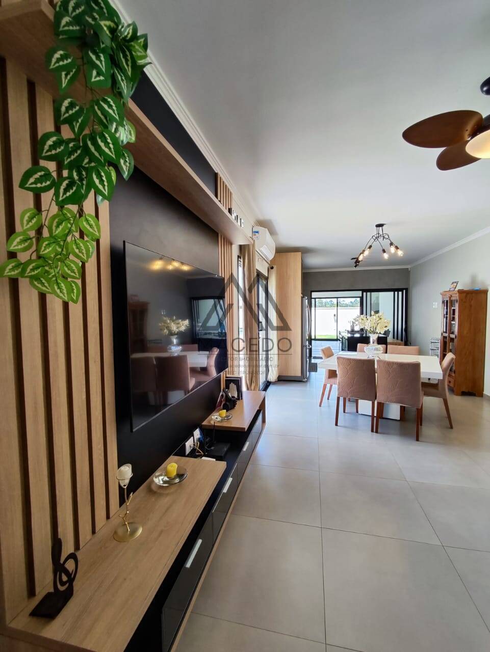 Casa de Condomínio à venda com 3 quartos, 450m² - Foto 5