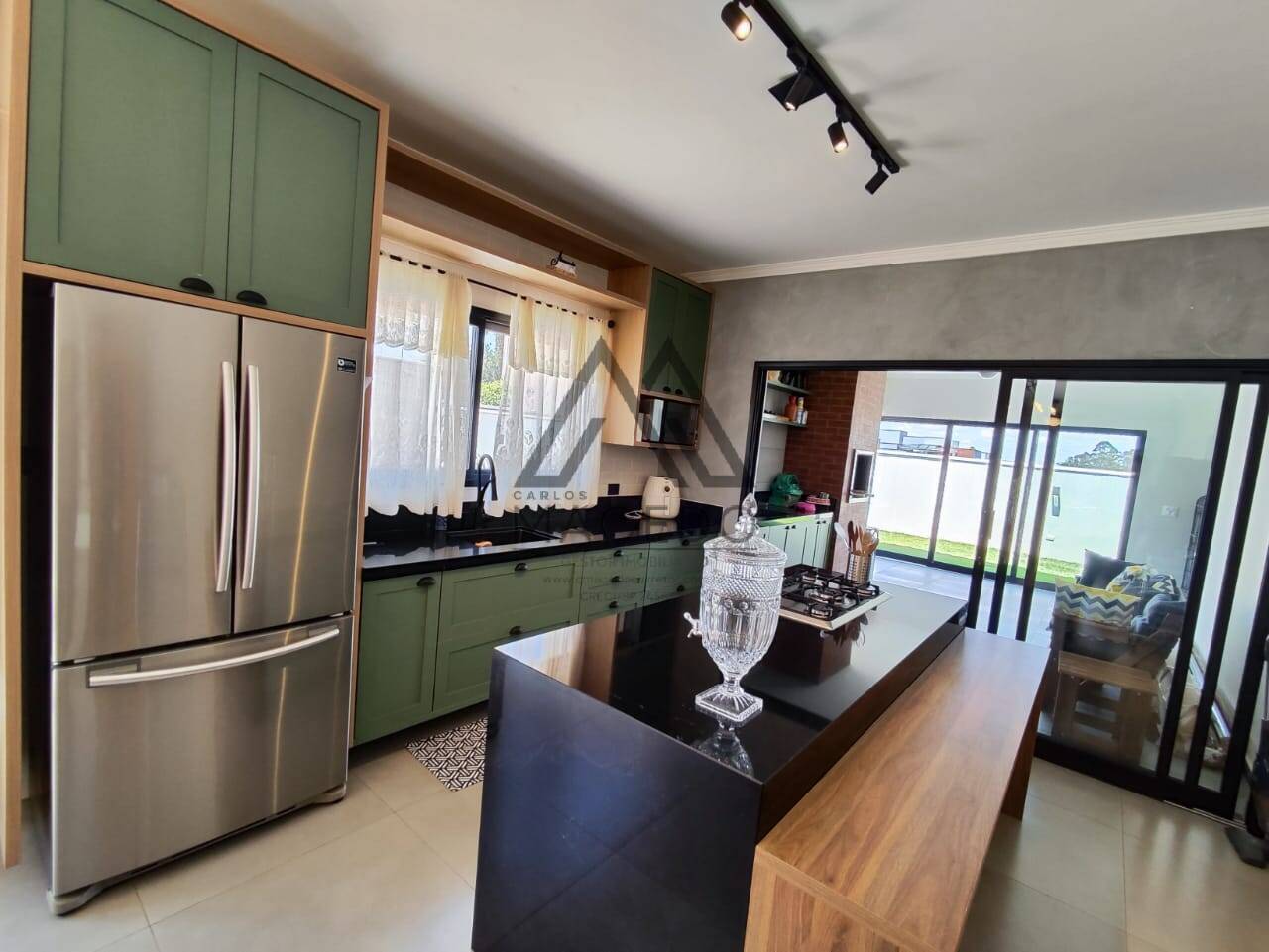 Casa de Condomínio à venda com 3 quartos, 450m² - Foto 8