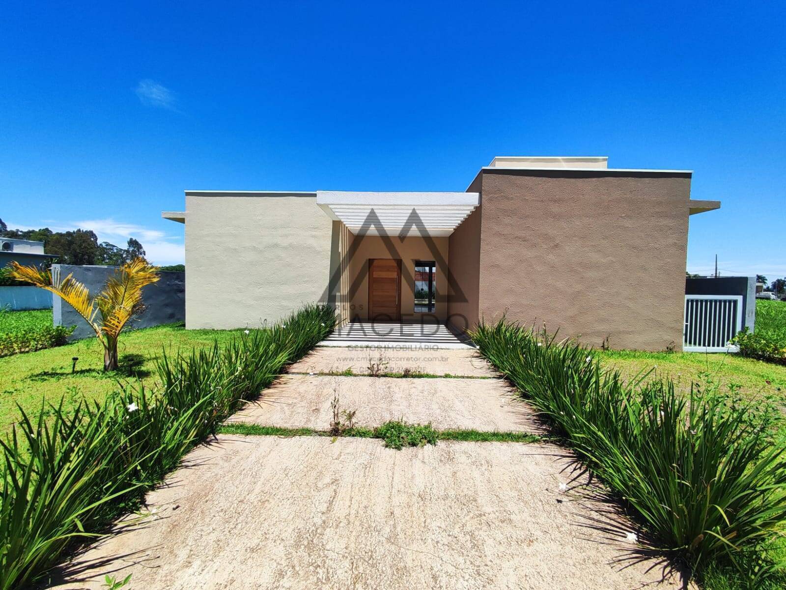 Casa de Condomínio à venda com 3 quartos, 450m² - Foto 2