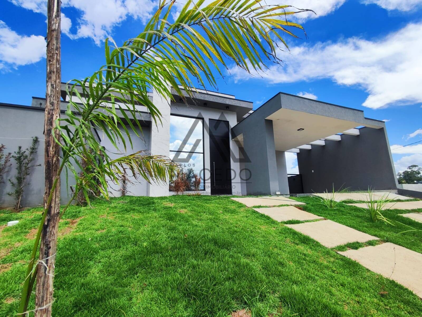 Casa de Condomínio à venda com 3 quartos, 450m² - Foto 2
