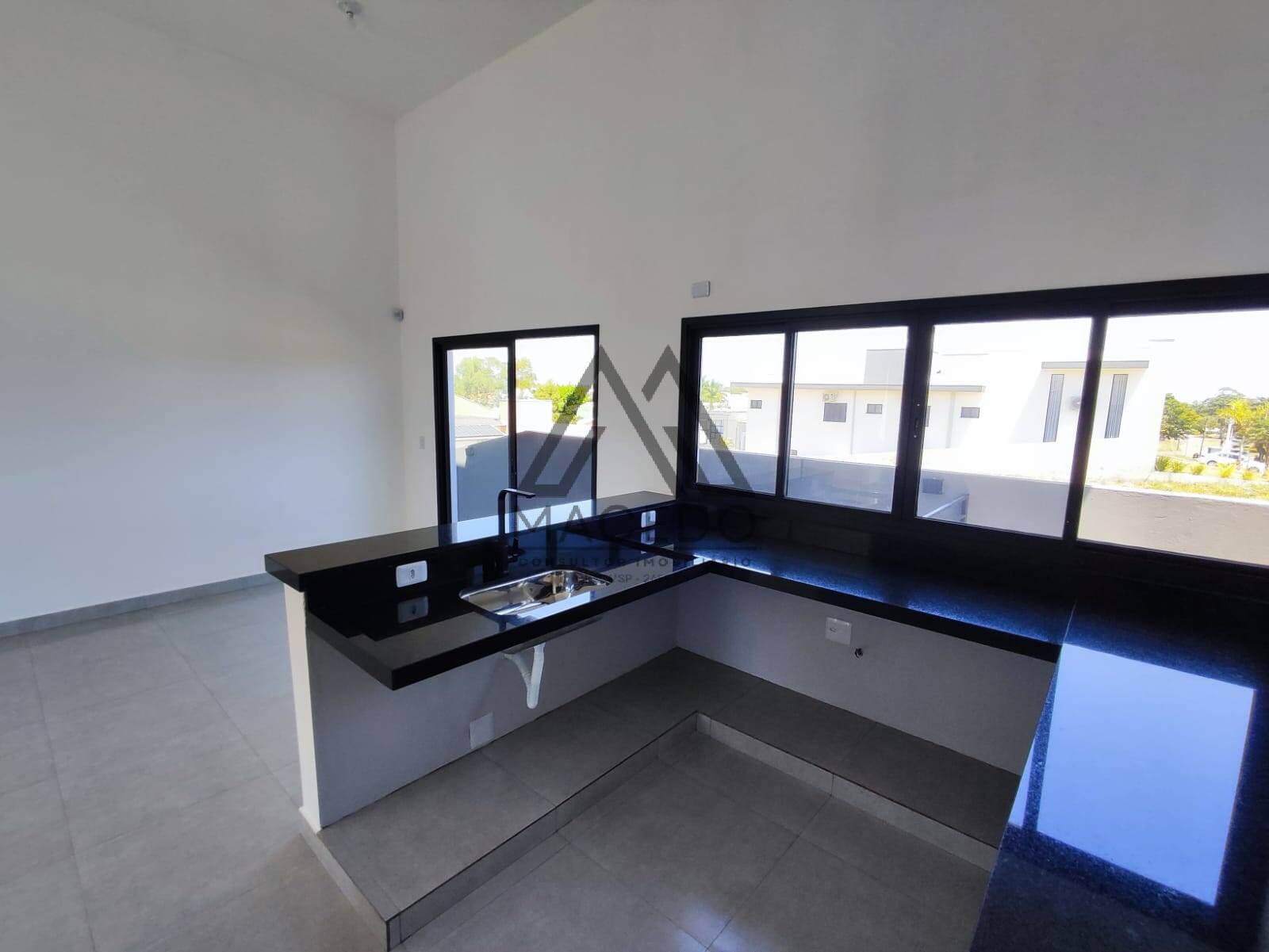 Casa de Condomínio à venda com 3 quartos, 202m² - Foto 11