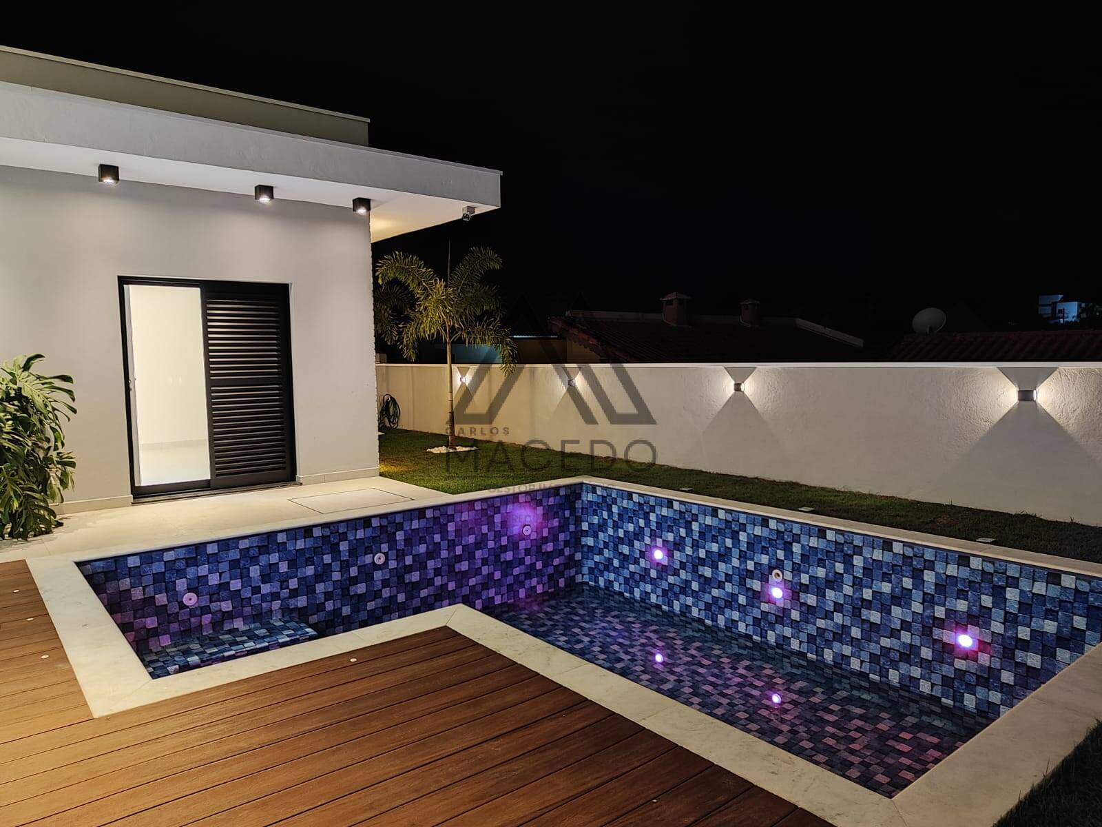Casa de Condomínio à venda com 4 quartos, 420m² - Foto 11