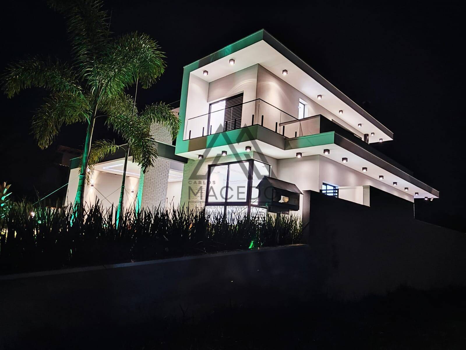 Casa de Condomínio à venda com 4 quartos, 420m² - Foto 4