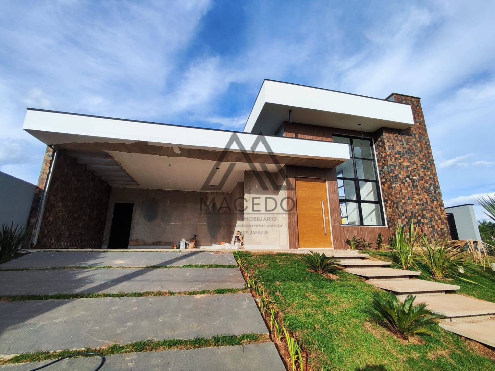 Casa de Condomínio à venda com 3 quartos, 450m² - Foto 2
