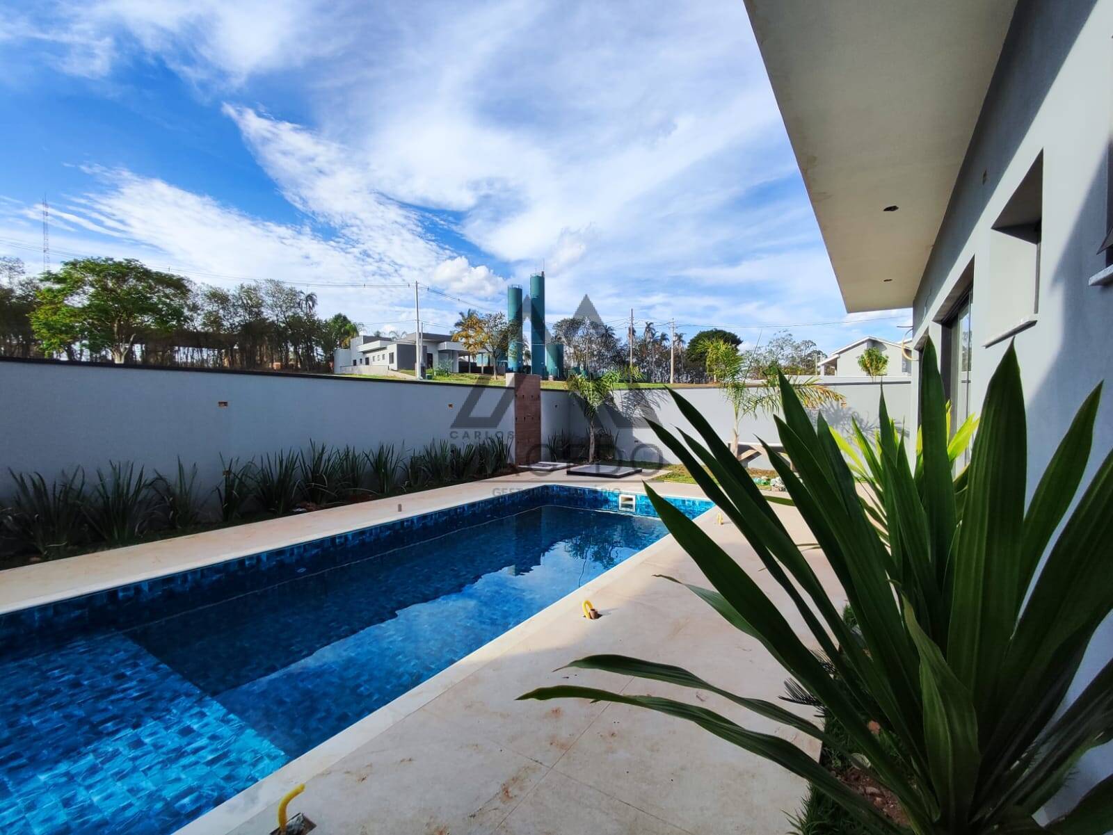 Casa de Condomínio à venda com 3 quartos, 450m² - Foto 5