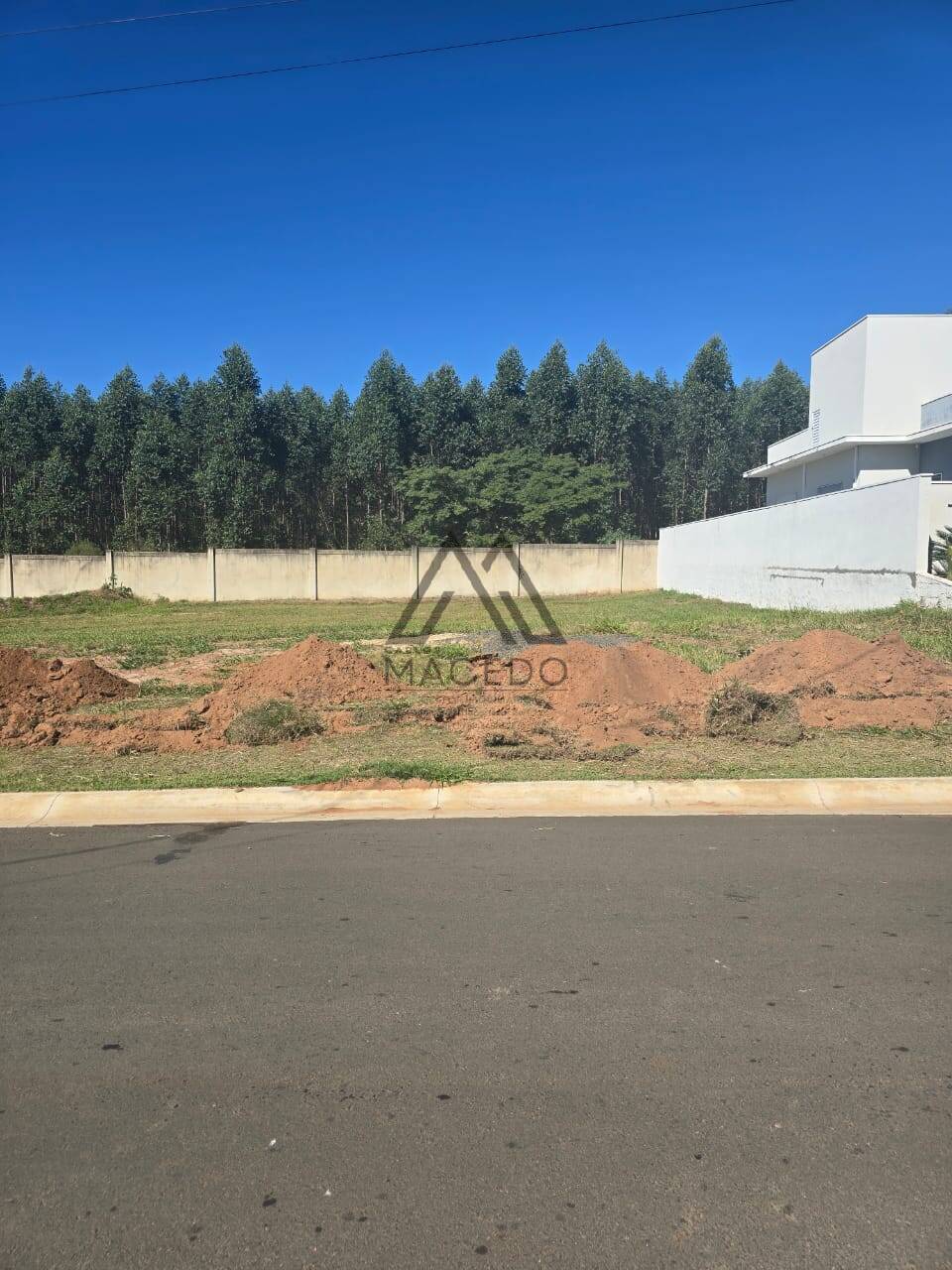 Terreno à venda, 450m² - Foto 1