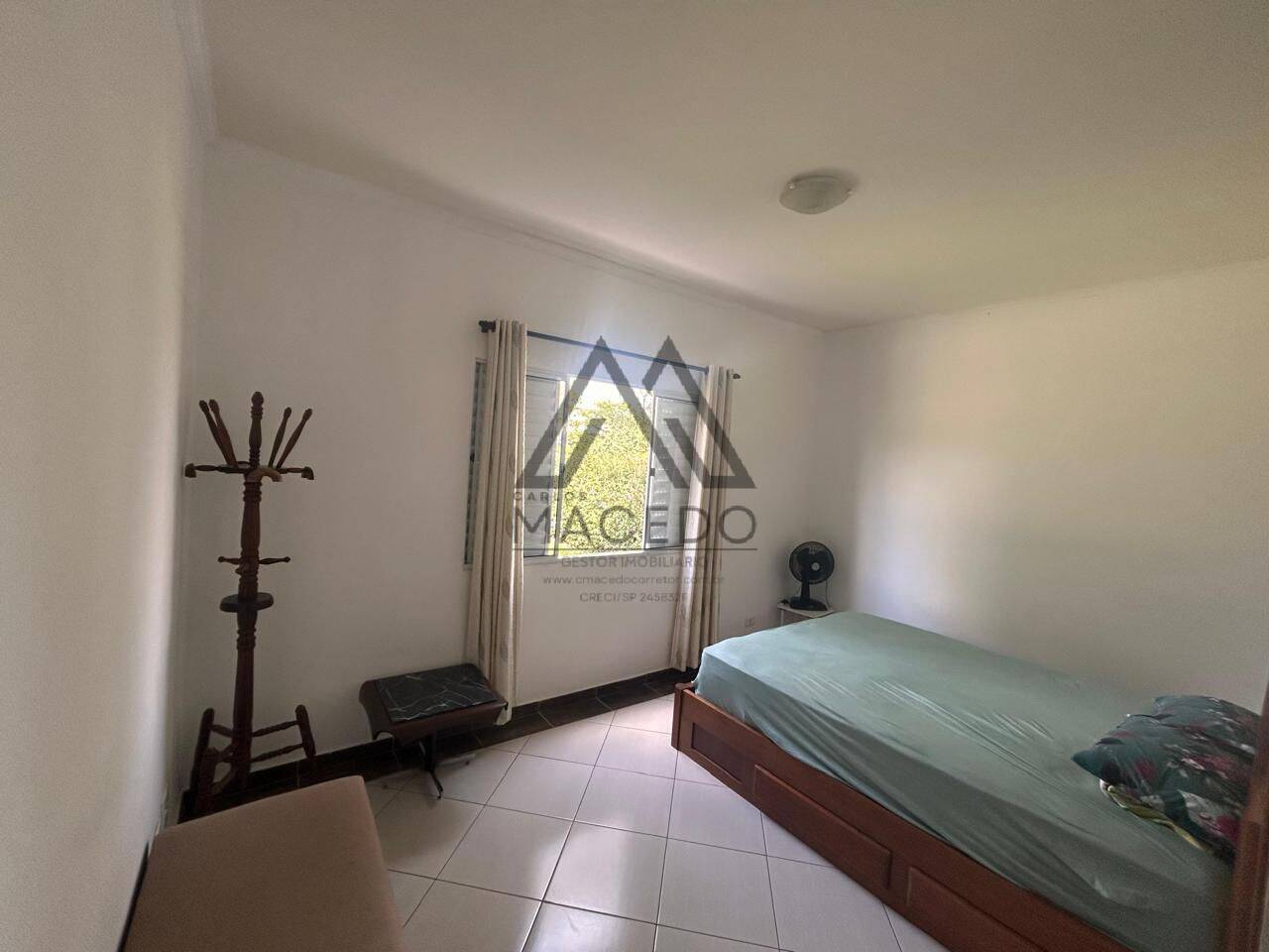 Casa de Condomínio à venda com 3 quartos, 450m² - Foto 18