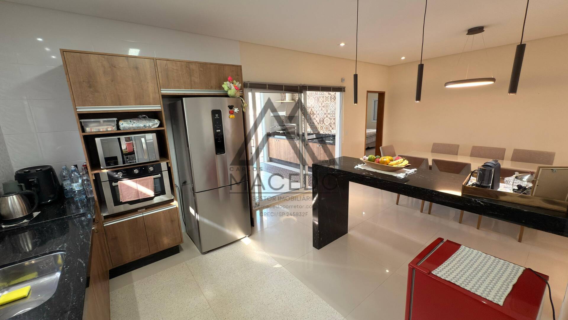 Casa à venda com 3 quartos, 450m² - Foto 7
