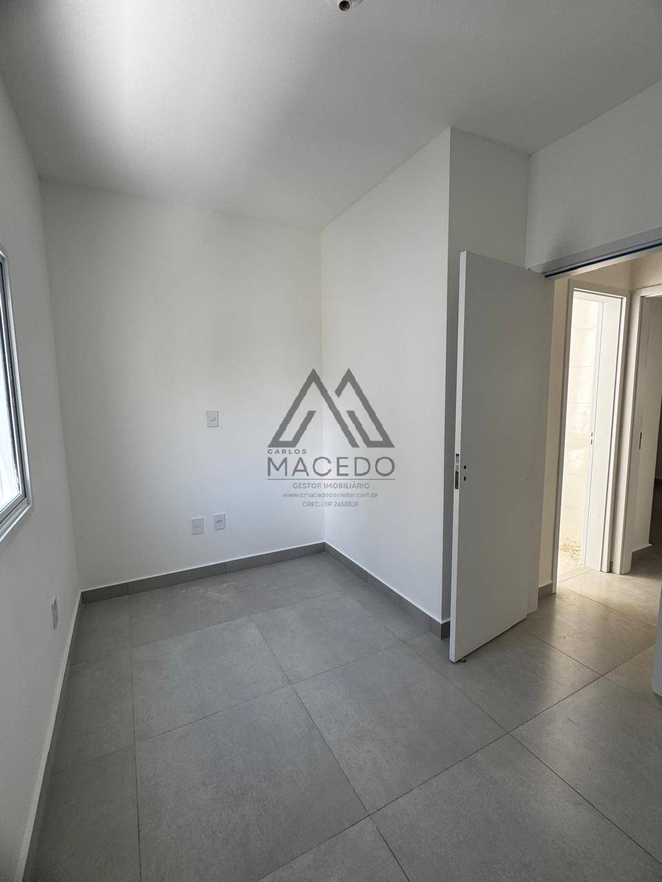 Casa à venda com 2 quartos, 80m² - Foto 3