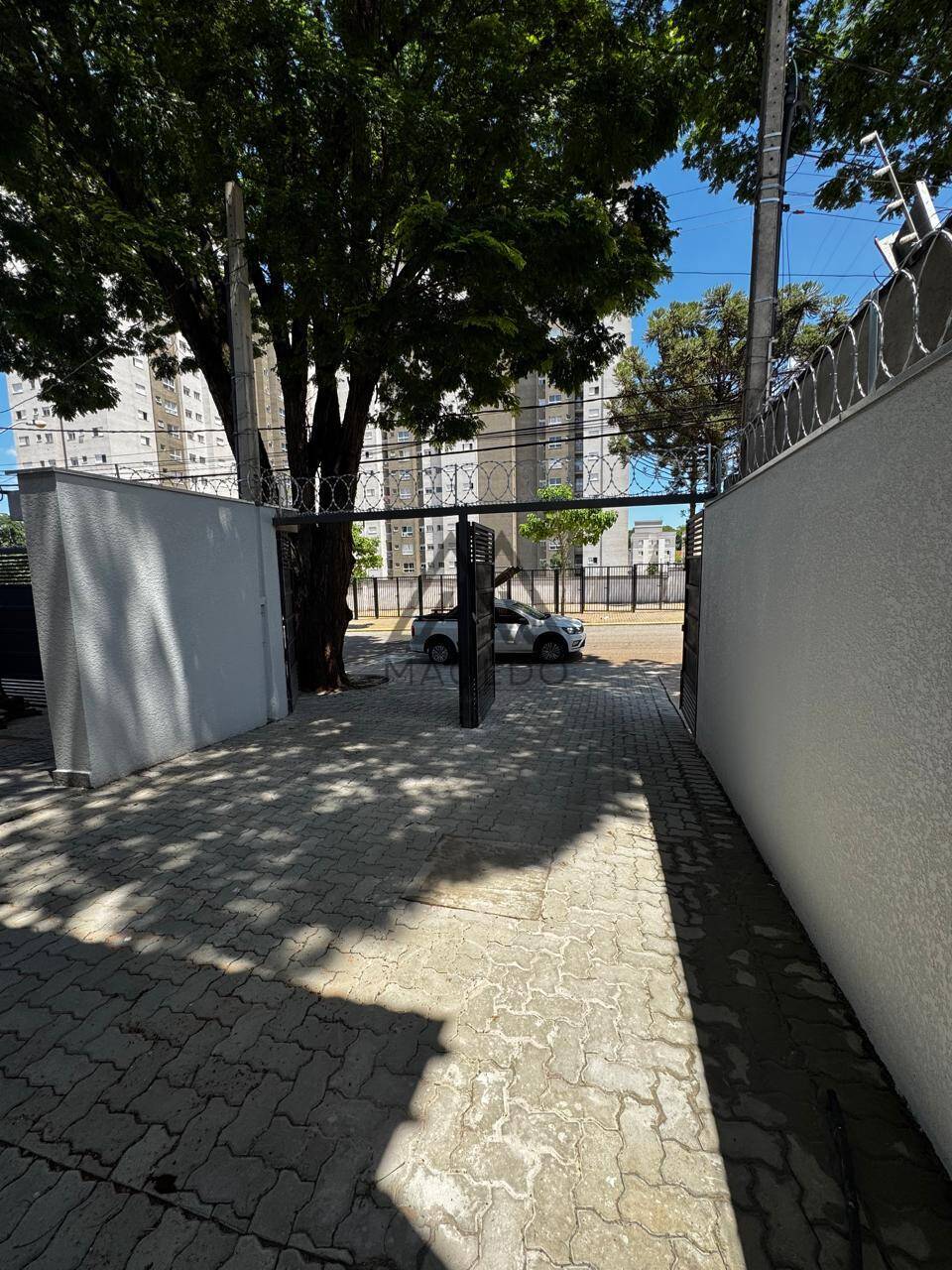 Casa à venda com 2 quartos, 80m² - Foto 13