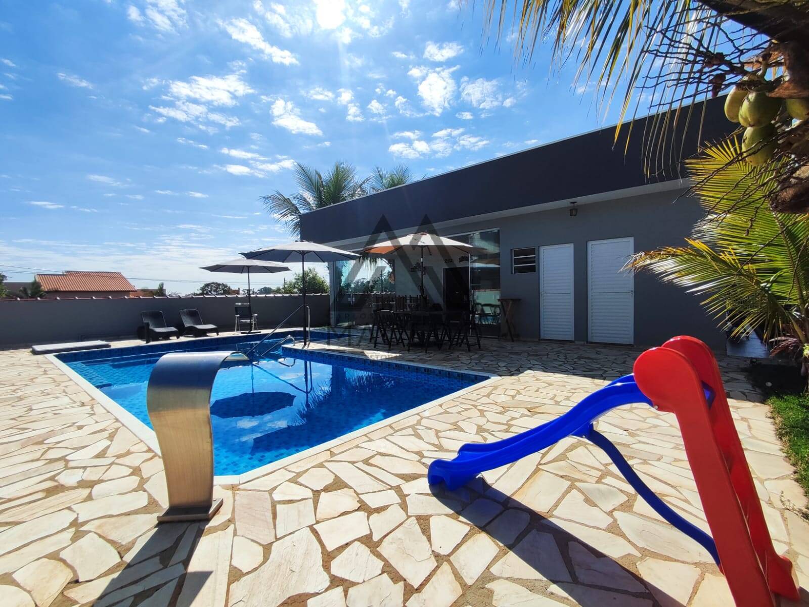 Casa de Condomínio à venda com 3 quartos, 450m² - Foto 5