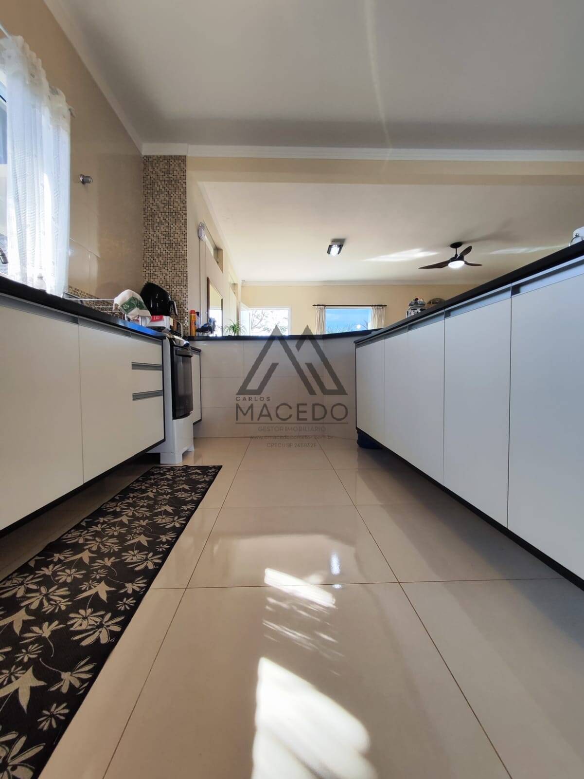 Casa de Condomínio à venda com 3 quartos, 450m² - Foto 10