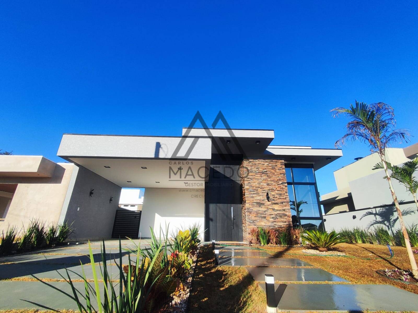 Casa de Condomínio à venda com 3 quartos, 450m² - Foto 4